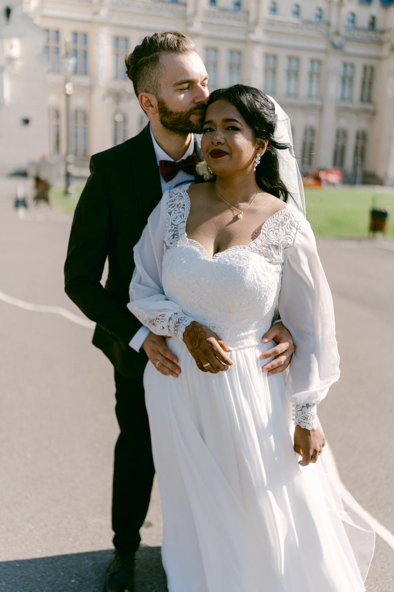 Harshidaa & Gabriel — Cadru 13